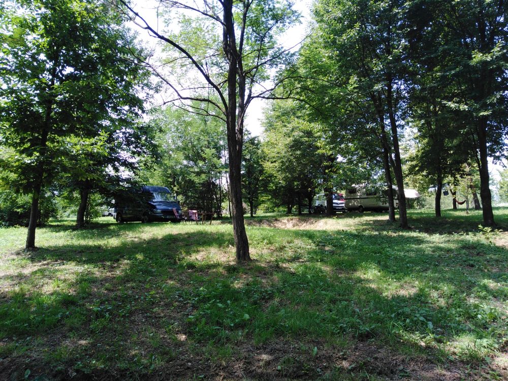 Big spots with privacy